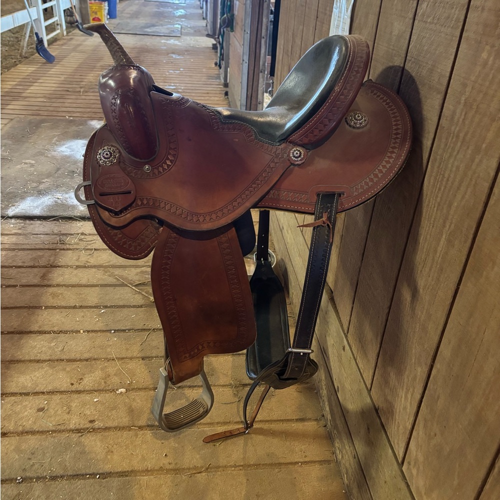 Brown Leather Western Saddle